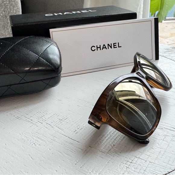 Chanel Sunglasses - Picture 3 of 8